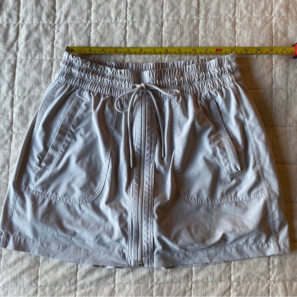 Athleta zip up skirt